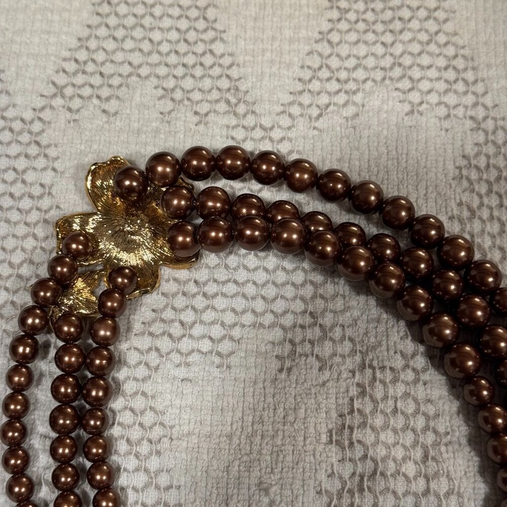 Vintage Beaded Necklace With Flower - Picture 5 of 6